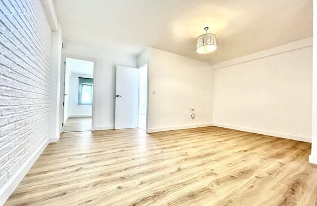 3 quarto Apartamento para venda em Parque Acuático - Sector 25, Torrevieja - 130 000 € (Ref: 9868941)