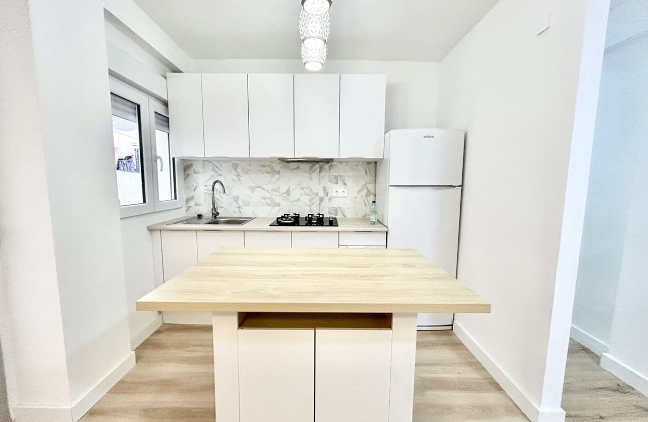 3 soveværelse Lejlighed til salg i Torrevieja - € 130.000 (Ref: 9868941)