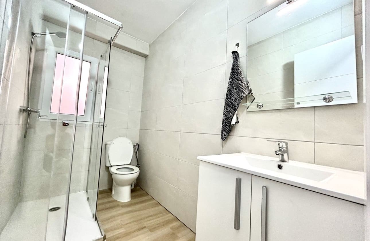 3 soveværelse Lejlighed til salg i Torrevieja - € 130.000 (Ref: 9868941)