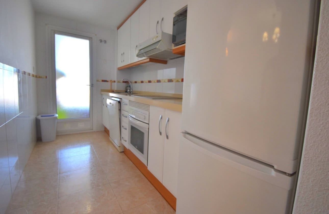 3 makuuhuone Huoneisto myytävänä paikassa Playa Flamenca mukana uima-altaan 
autotalli - 240 000 € (Ref: 9885328)