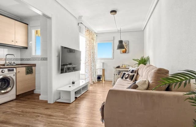 2 chambre Appartement à vendre à Nueva Torrevieja, Torrevieja avec piscine - 149 000 € (Ref: 9885330)
