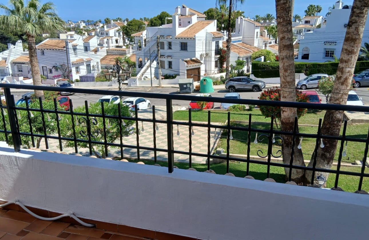 2 bedroom Townhouse for sale in Orihuela Costa with pool - € 219,950 (Ref: 9895276)