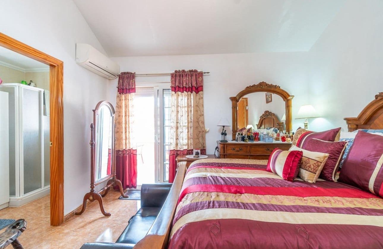 3 sovrum Hus till salu i Villamartin med pool - 229 000 € (Ref: 9901627)