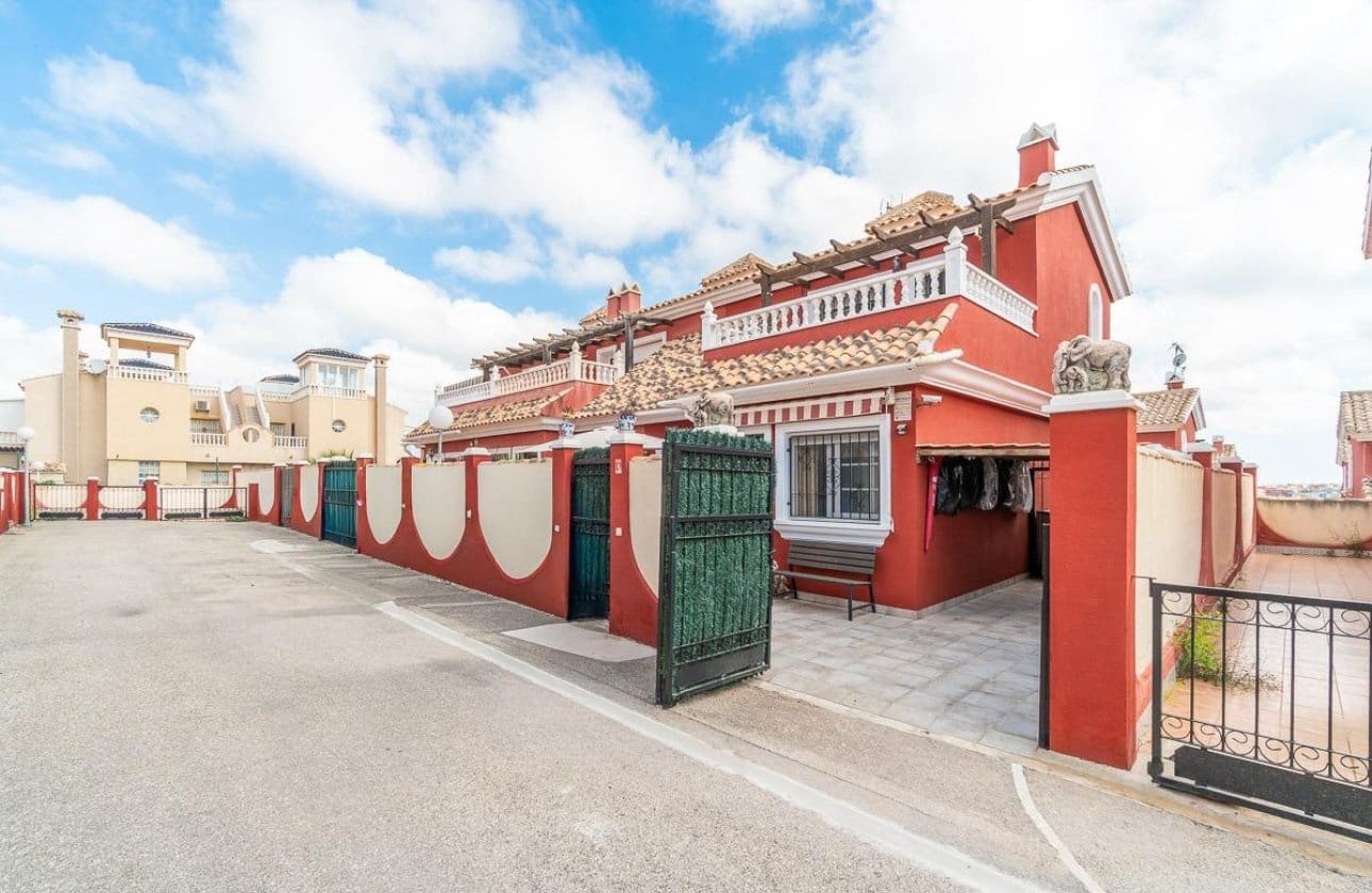 3 sovrum Hus till salu i Villamartin med pool - 229 000 € (Ref: 9901627)