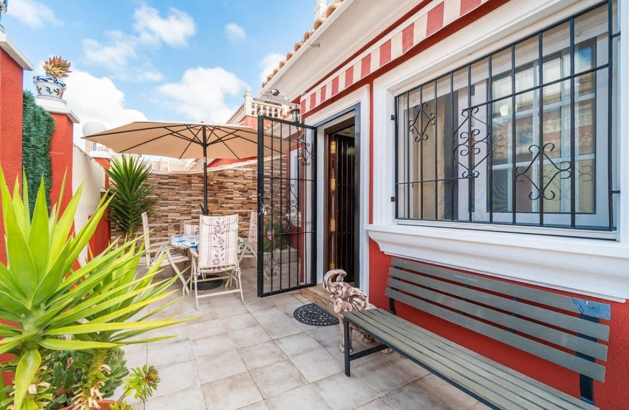 3 sovrum Hus till salu i Villamartin med pool - 229 000 € (Ref: 9901627)