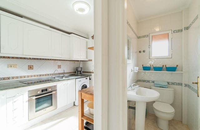 2 soveværelse Lejlighed til salg i Playa Flamenca, Orihuela med swimmingpool - € 195.000 (Ref: 9901628)