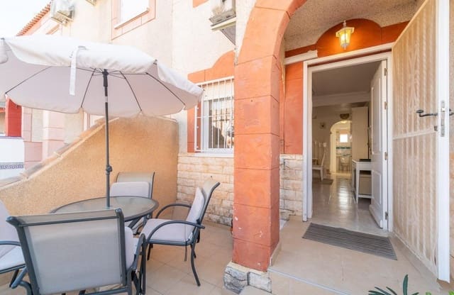 2 soveværelse Lejlighed til salg i Playa Flamenca, Orihuela med swimmingpool - € 195.000 (Ref: 9901628)