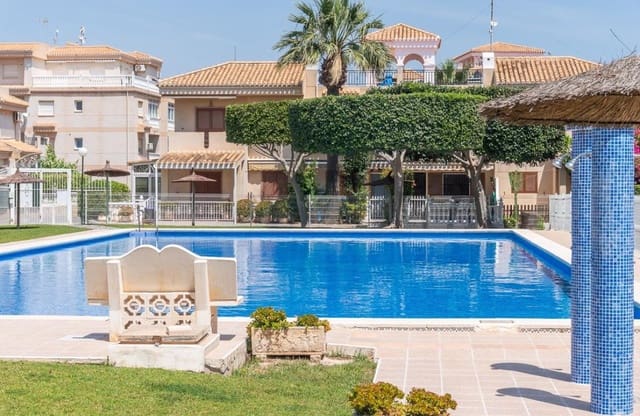 2 sovrum Hus till salu i Playa Flamenca, Orihuela med pool garage - 264 000 € (Ref: 9901629)