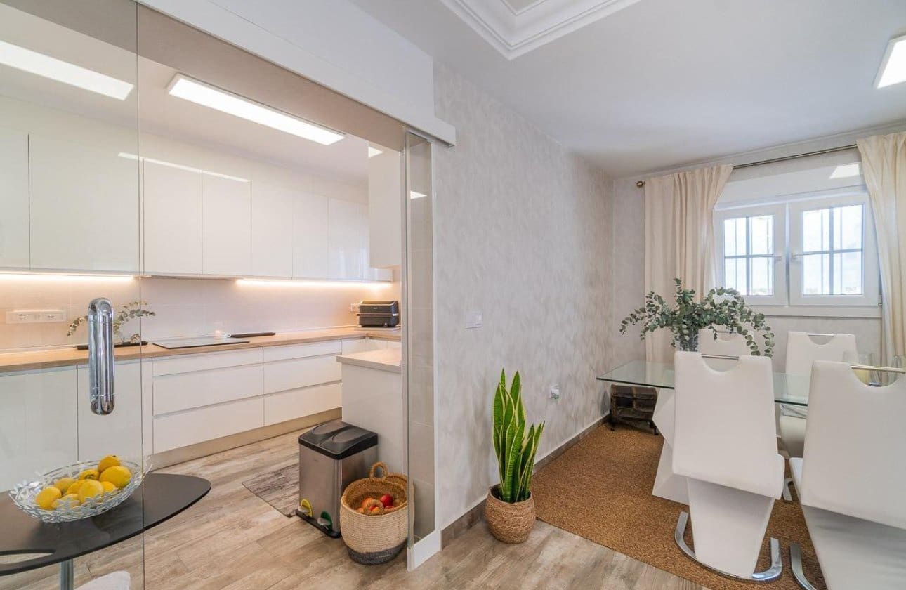 4 sovrum Hus till salu i Filipinas med pool - 399 000 € (Ref: 9901630)