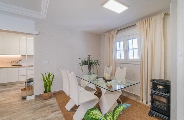 4 sovrum Hus till salu i Las Filipinas med pool - 399 000 € (Ref: 9901630)