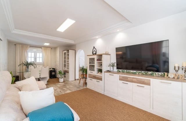 4 sovrum Hus till salu i Las Filipinas med pool - 399 000 € (Ref: 9901630)
