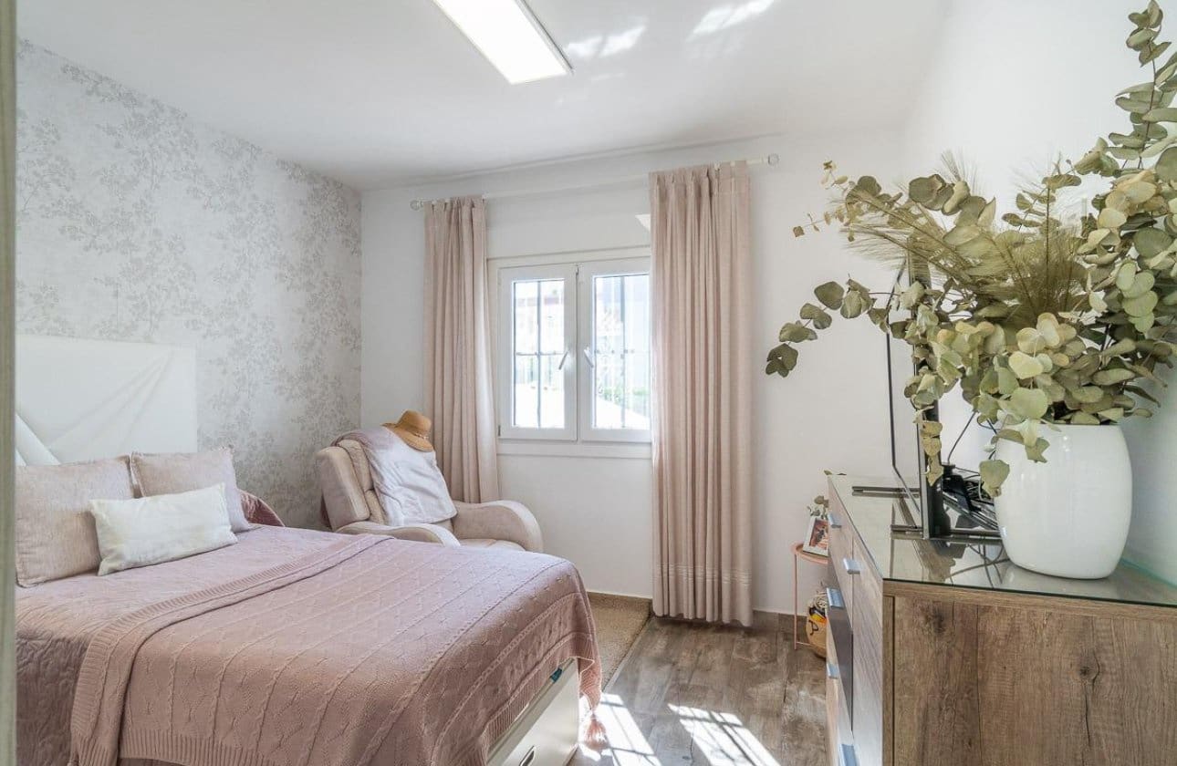 4 sovrum Hus till salu i Filipinas med pool - 399 000 € (Ref: 9901630)