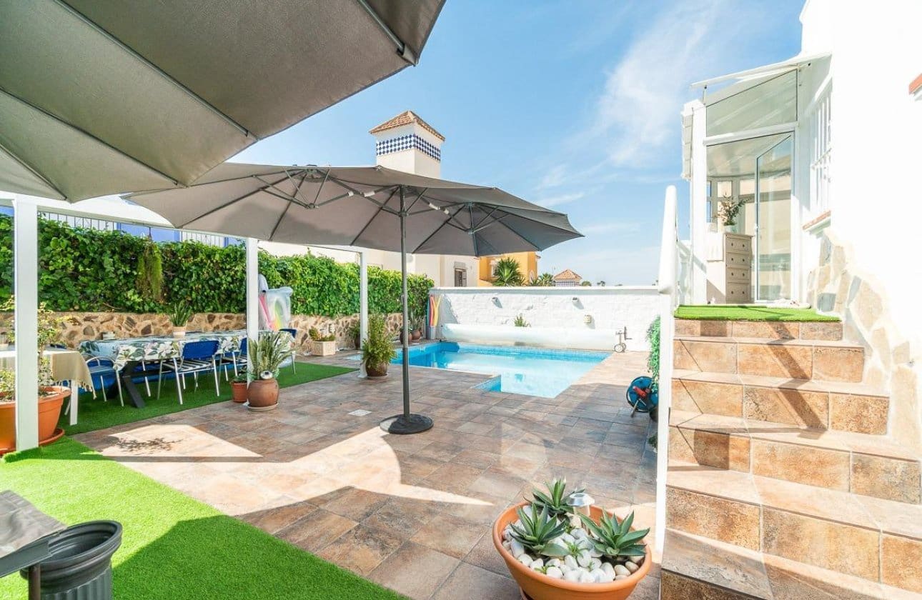 4 sovrum Hus till salu i Filipinas med pool - 399 000 € (Ref: 9901630)