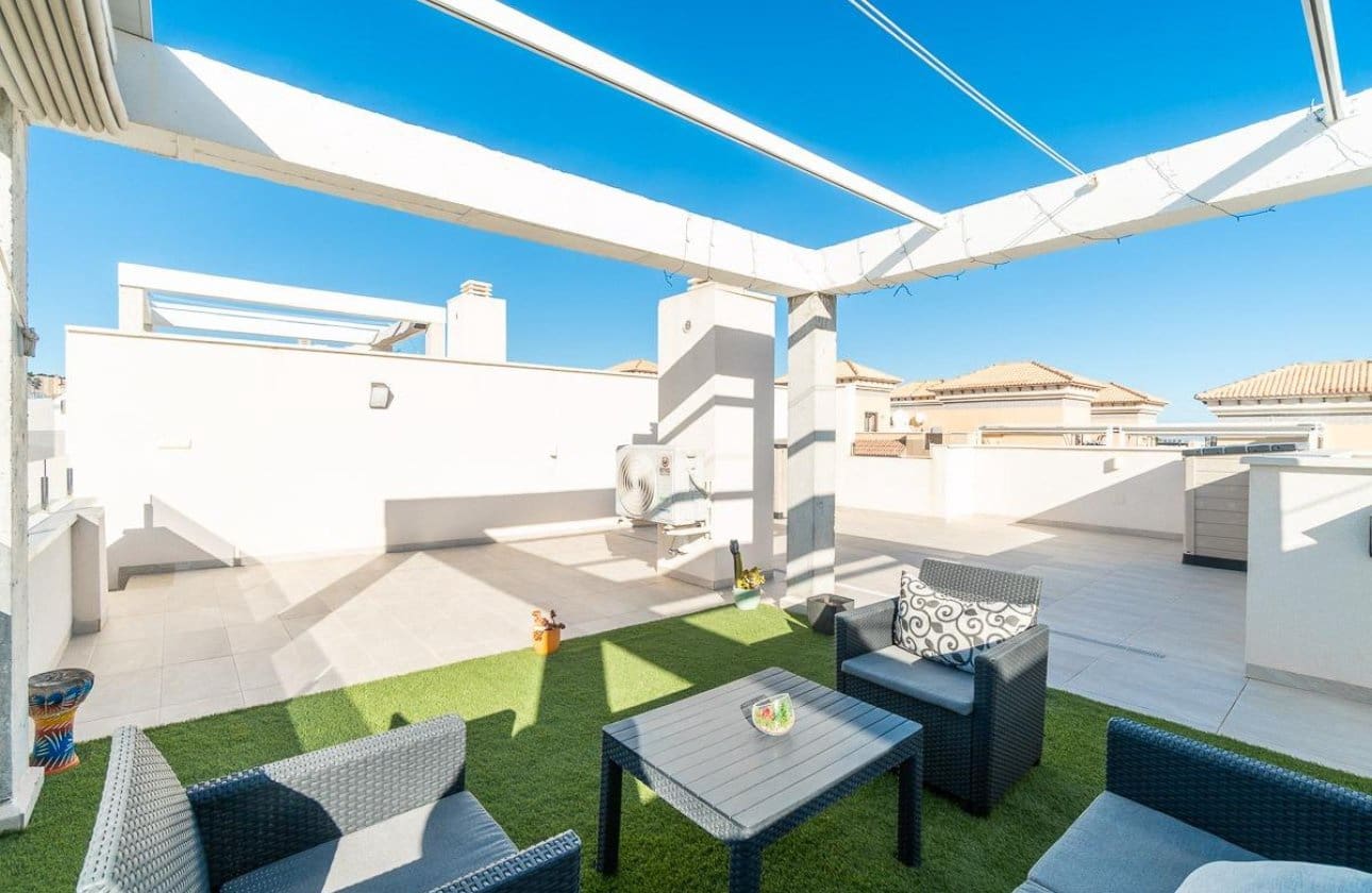 2 soveværelse Byhus til salg i Villamartin med swimmingpool - € 255.000 (Ref: 9901631)