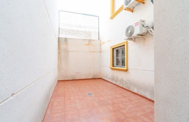 Apartamento de 2 habitaciones en Lomas de Cabo Roig - Los Dolses, Orihuela en venta con piscina - 135.000 € (Ref: 9901633)