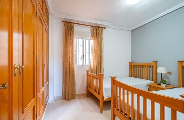 Apartamento de 2 habitaciones en Lomas de Cabo Roig - Los Dolses, Orihuela en venta con piscina - 135.000 € (Ref: 9901633)