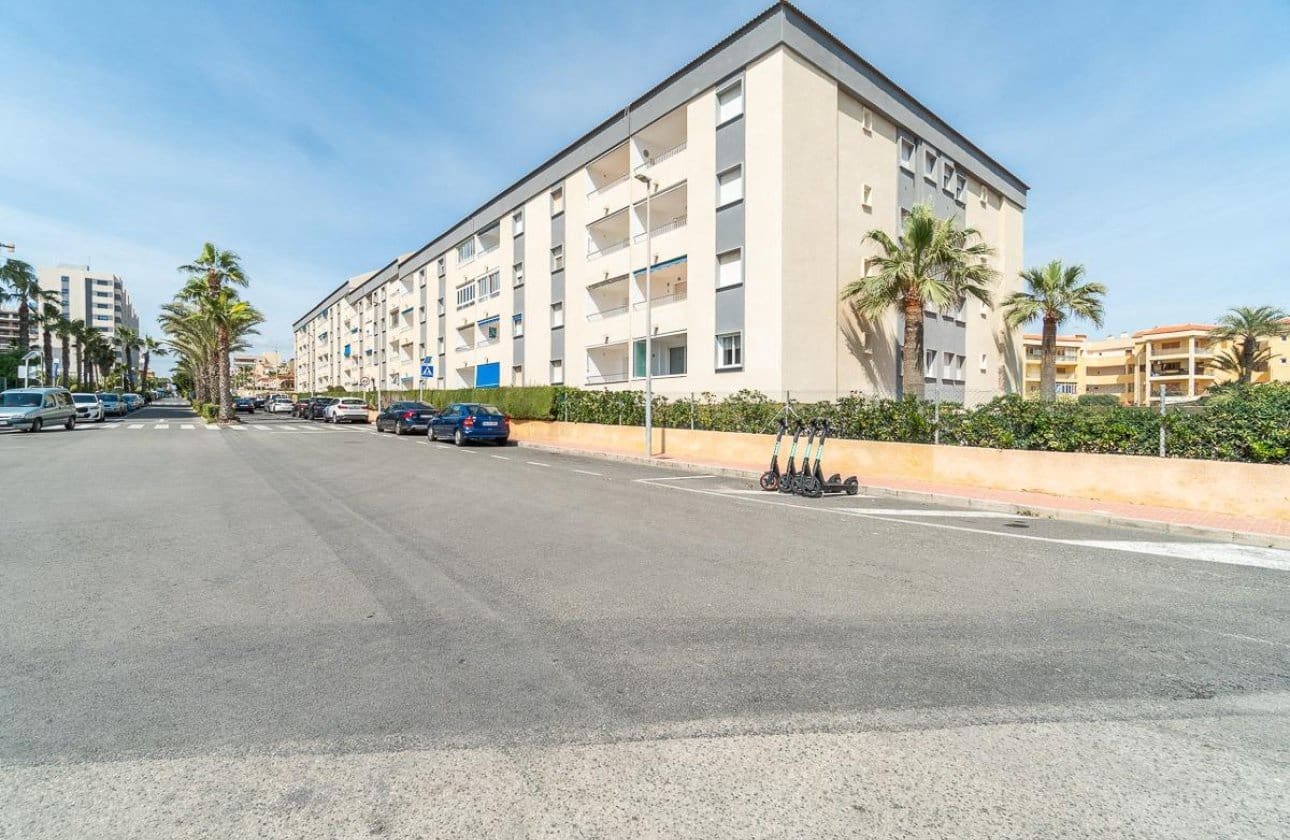 2 camera da letto Appartamento sulla Spiaggia in vendita in Orihuela Costa con piscina garage - 219.000 € (Rif: 9901634)