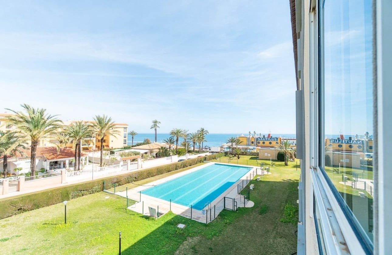 2 camera da letto Appartamento sulla Spiaggia in vendita in Orihuela Costa con piscina garage - 219.000 € (Rif: 9901634)