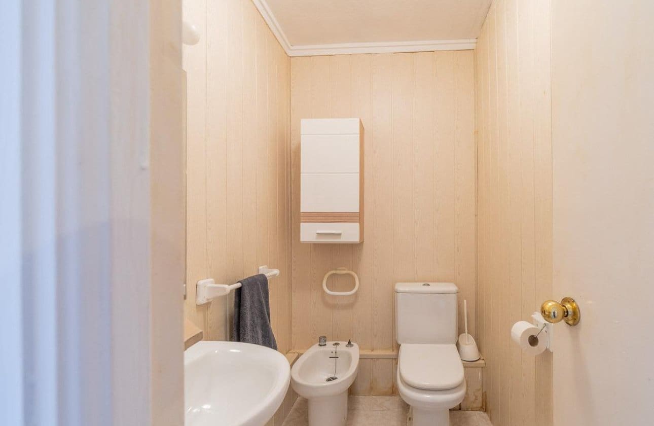 2 camera da letto Appartamento sulla Spiaggia in vendita in Orihuela Costa con piscina garage - 219.000 € (Rif: 9901634)