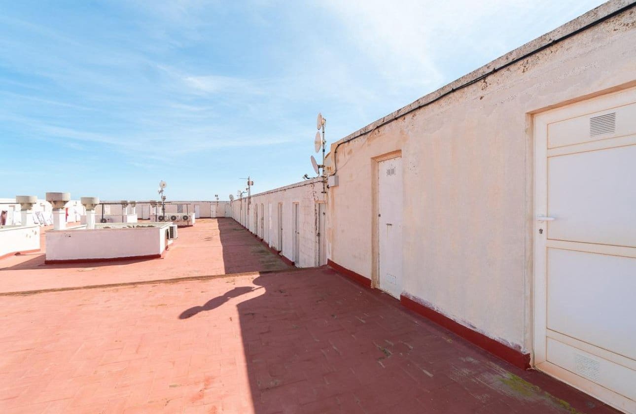 2 camera da letto Appartamento sulla Spiaggia in vendita in Orihuela Costa con piscina garage - 219.000 € (Rif: 9901634)