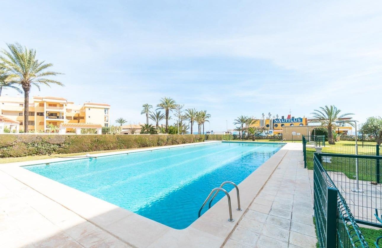 2 camera da letto Appartamento sulla Spiaggia in vendita in Orihuela Costa con piscina garage - 219.000 € (Rif: 9901634)
