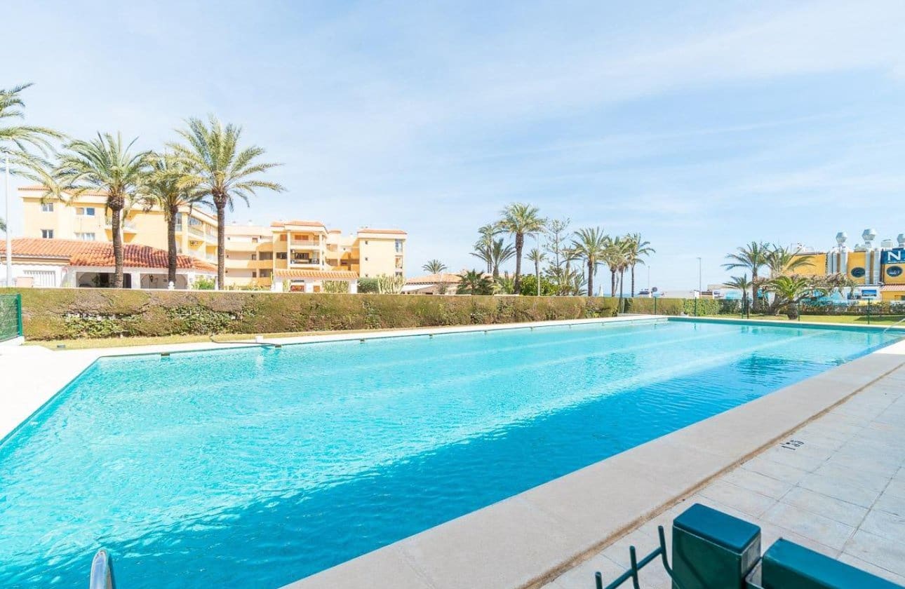 2 camera da letto Appartamento sulla Spiaggia in vendita in Orihuela Costa con piscina garage - 219.000 € (Rif: 9901634)