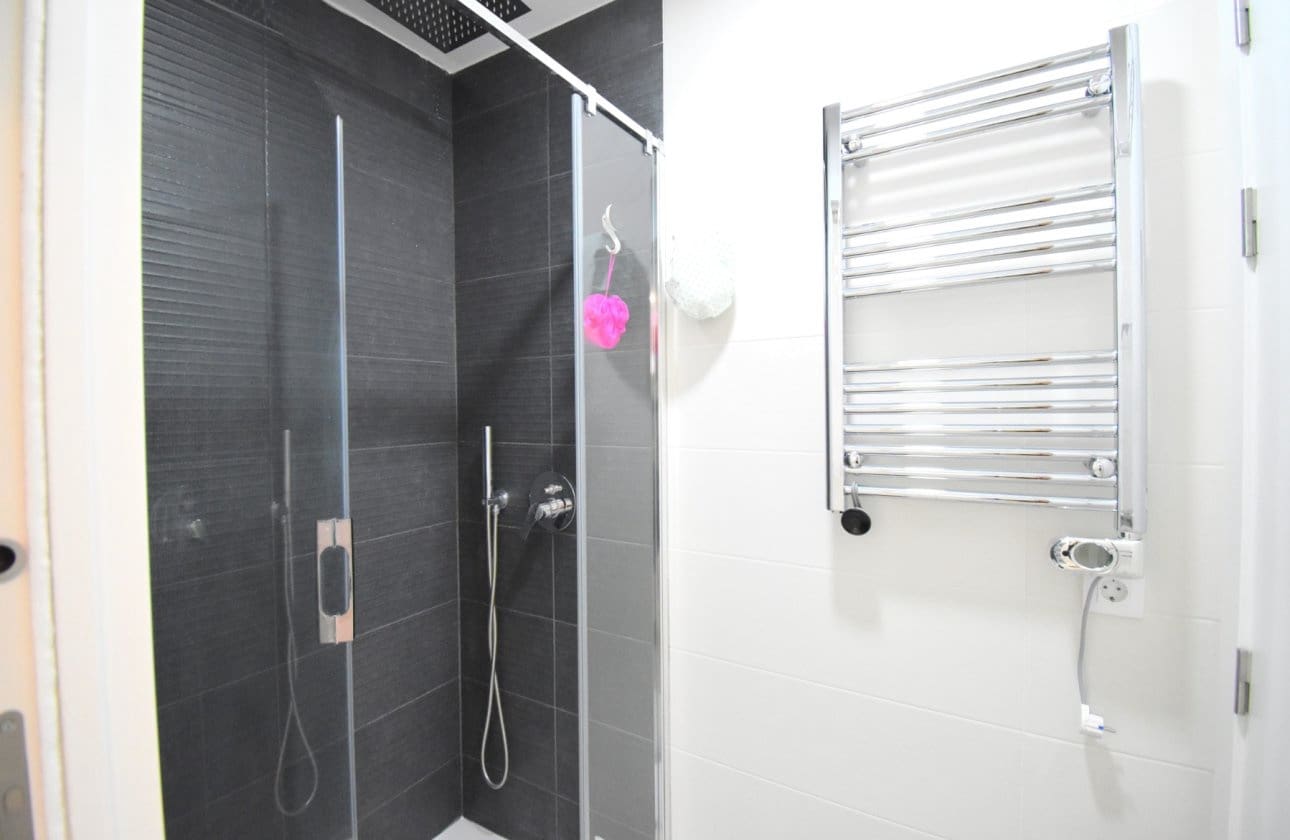 2 chambre Appartement à vendre à Playa Flamenca avec piscine - 365 000 € (Ref: 9901635)