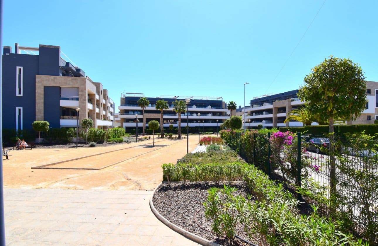 2 chambre Appartement à vendre à Playa Flamenca avec piscine - 365 000 € (Ref: 9901635)
