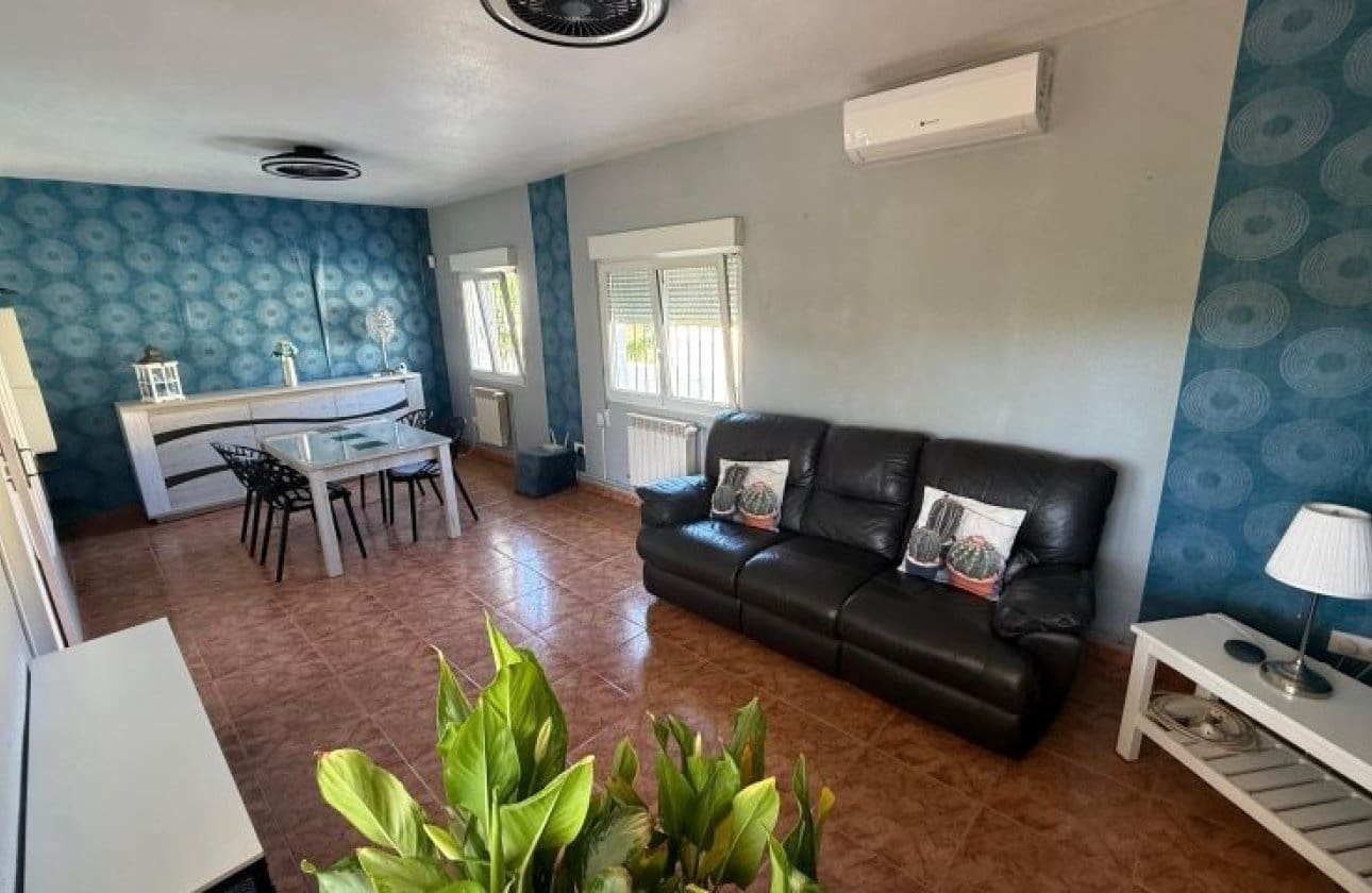 4 bedroom Villa for sale in Pinar de Campoverde with pool - € 429,000 (Ref: 9927728)