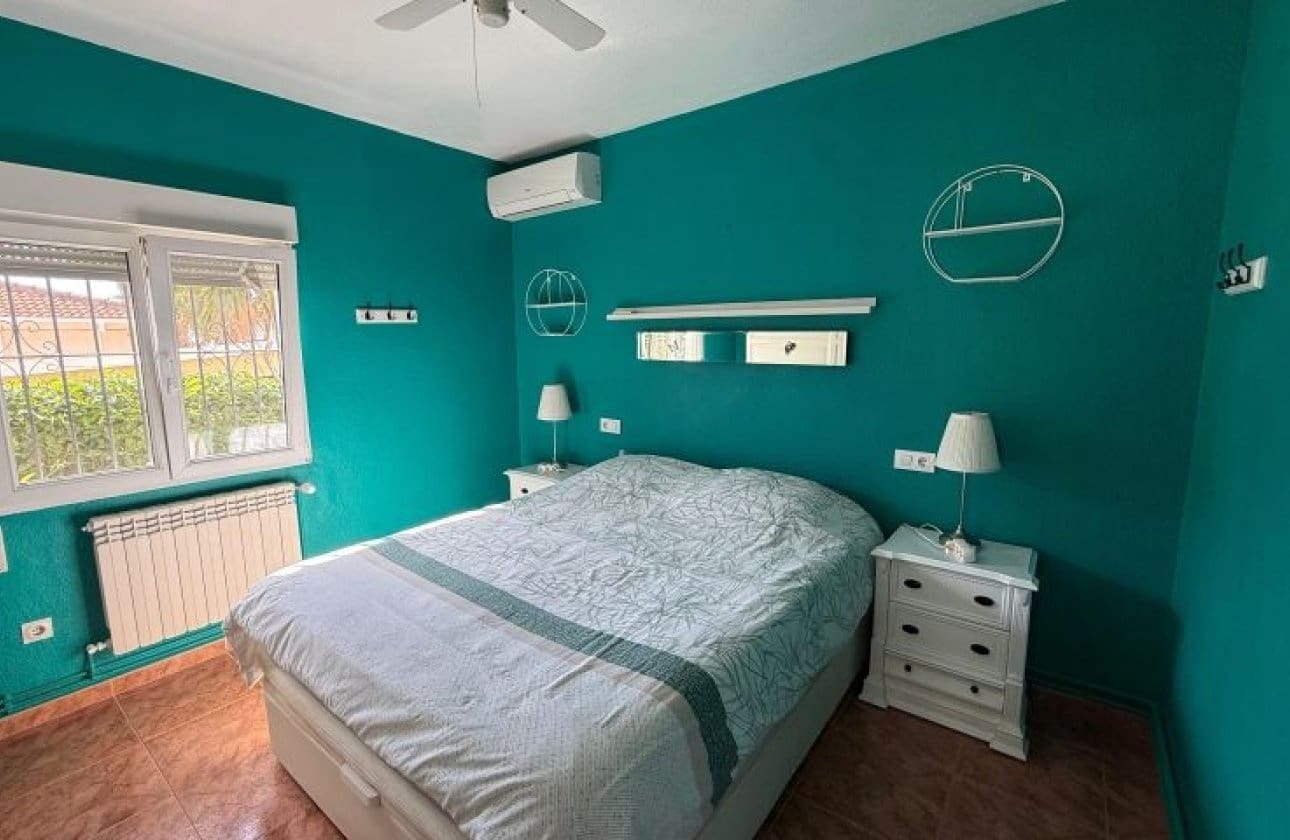 4 bedroom Villa for sale in Pinar de Campoverde with pool - € 429,000 (Ref: 9927728)