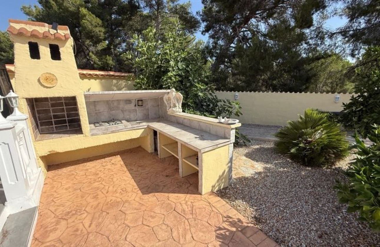 4 bedroom Villa for sale in Pinar de Campoverde with pool - € 429,000 (Ref: 9927728)