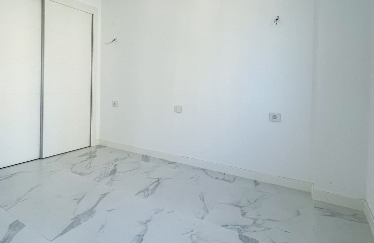 3 soveværelse Strandlejlighed til salg i Orihuela Costa med swimmingpool - € 579.900 (Ref: 9927902)