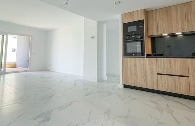 3 soveværelse Strandlejlighed til salg i Punta Prima, Orihuela med swimmingpool - € 579.900 (Ref: 9927902)