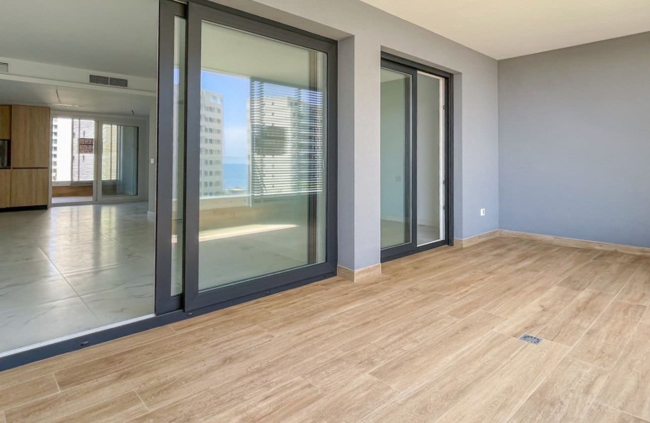 3 soveværelse Strandlejlighed til salg i Orihuela Costa med swimmingpool - € 579.900 (Ref: 9927902)