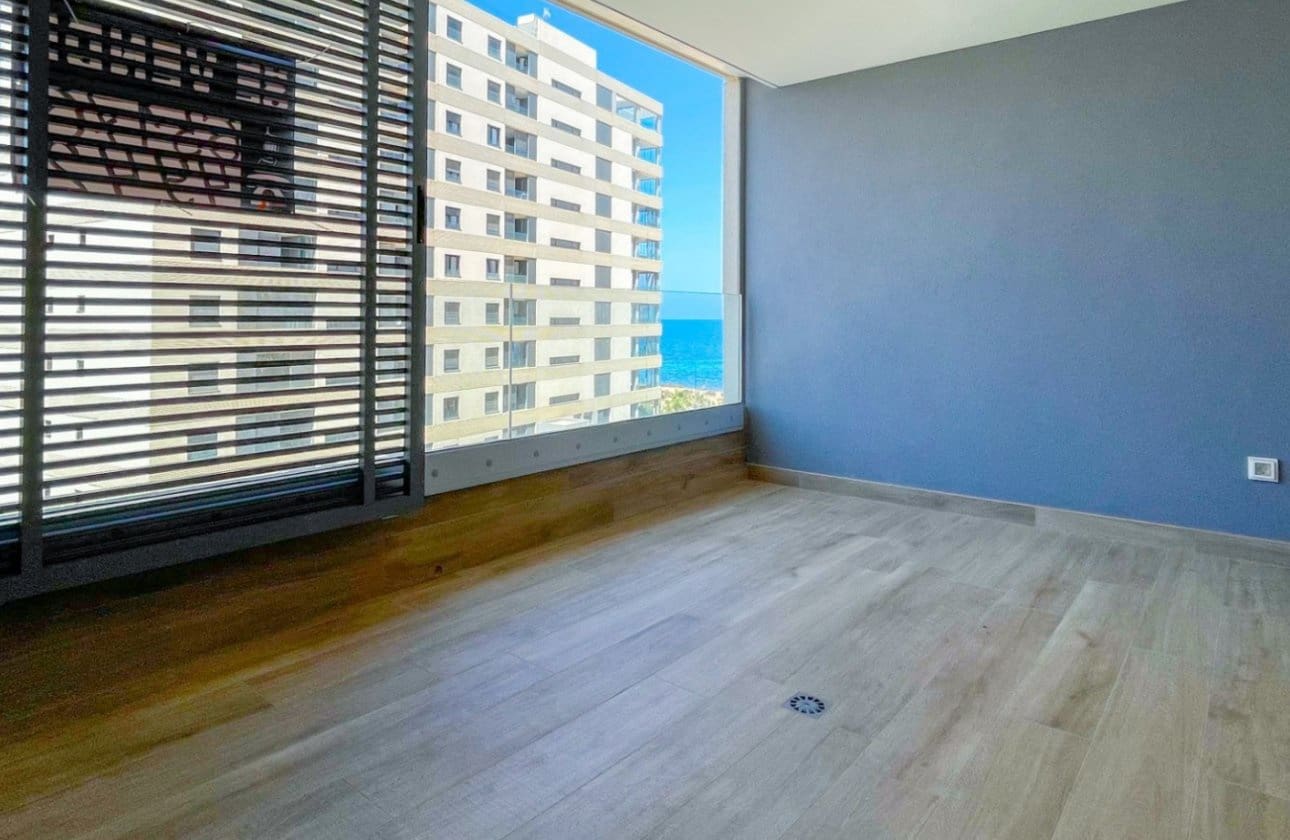 3 soveværelse Strandlejlighed til salg i Orihuela Costa med swimmingpool - € 579.900 (Ref: 9927902)