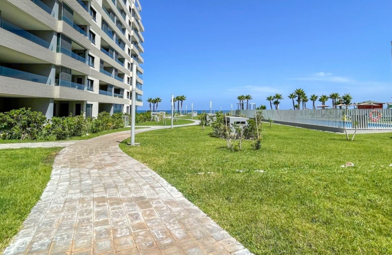 3 soveværelse Strandlejlighed til salg i Orihuela Costa med swimmingpool - € 579.900 (Ref: 9927902)