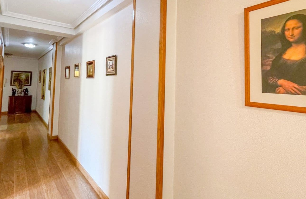 3 Zimmer Strandapartment zu verkaufen in Torrevieja - 259.900 € (Ref: 9927903)