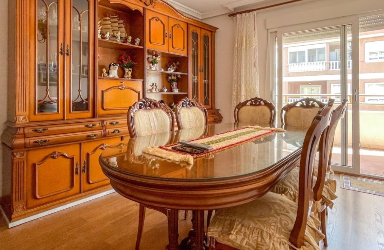 3 Zimmer Strandapartment zu verkaufen in Torrevieja - 259.900 € (Ref: 9927903)