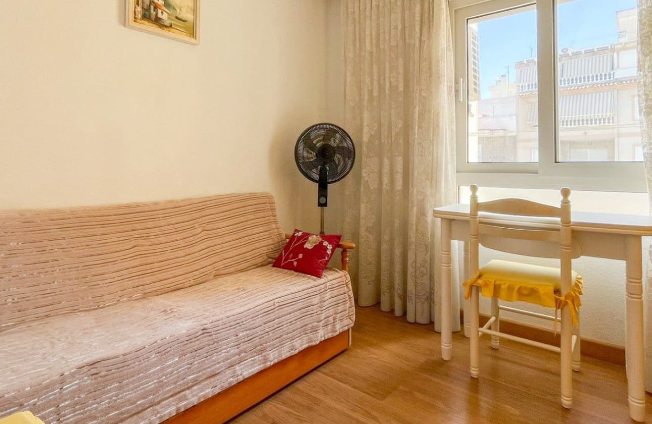 3 Zimmer Strandapartment zu verkaufen in Torrevieja - 259.900 € (Ref: 9927903)