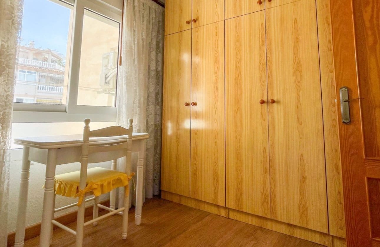 3 Zimmer Strandapartment zu verkaufen in Torrevieja - 259.900 € (Ref: 9927903)