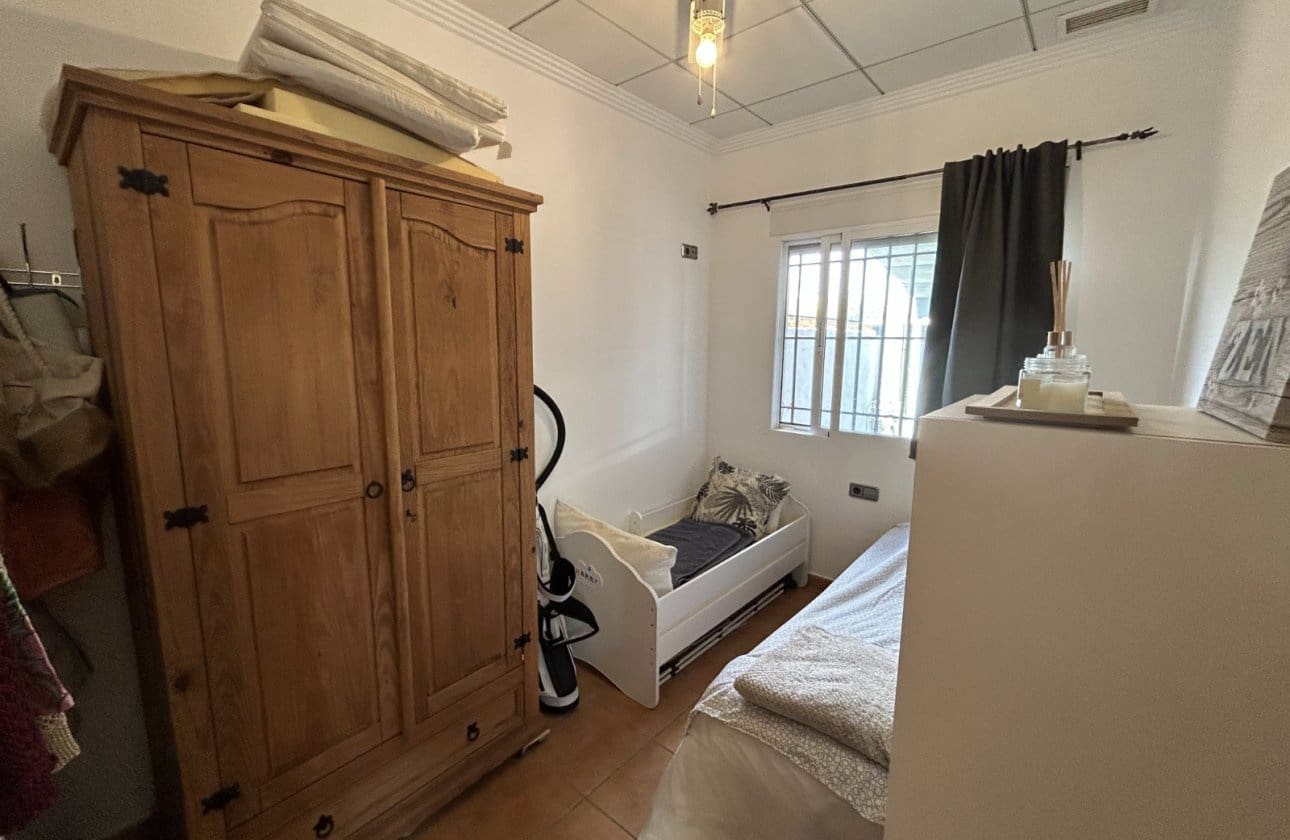 2 makuuhuone Huvila myytävänä paikassa Los Urrutias mukana uima-altaan - 209 000 € (Ref: 9934997)