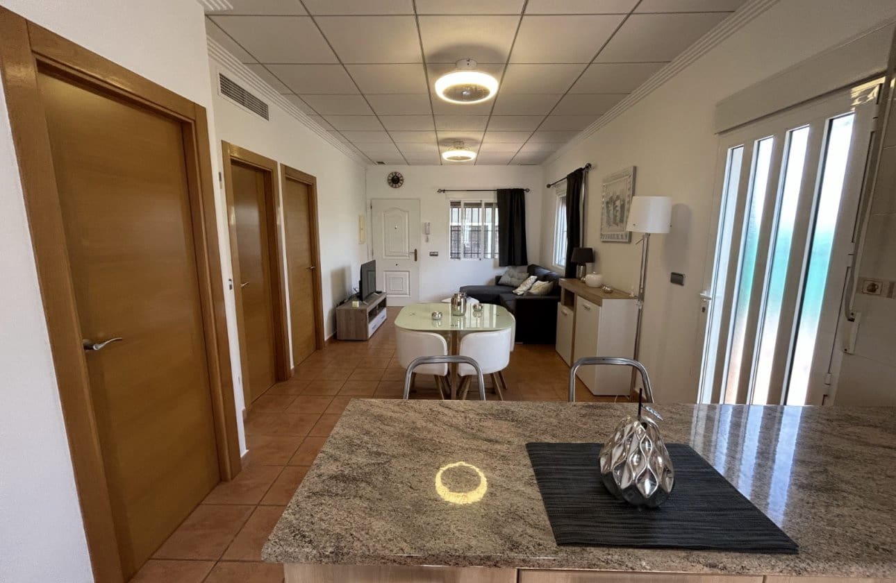 2 makuuhuone Huvila myytävänä paikassa Los Urrutias mukana uima-altaan - 209 000 € (Ref: 9934997)