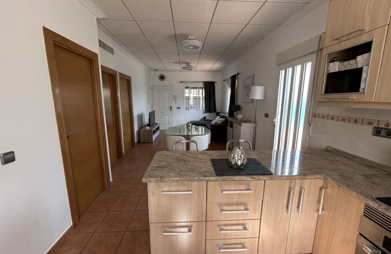 2 makuuhuone Huvila myytävänä paikassa Los Urrutias mukana uima-altaan - 209 000 € (Ref: 9934997)