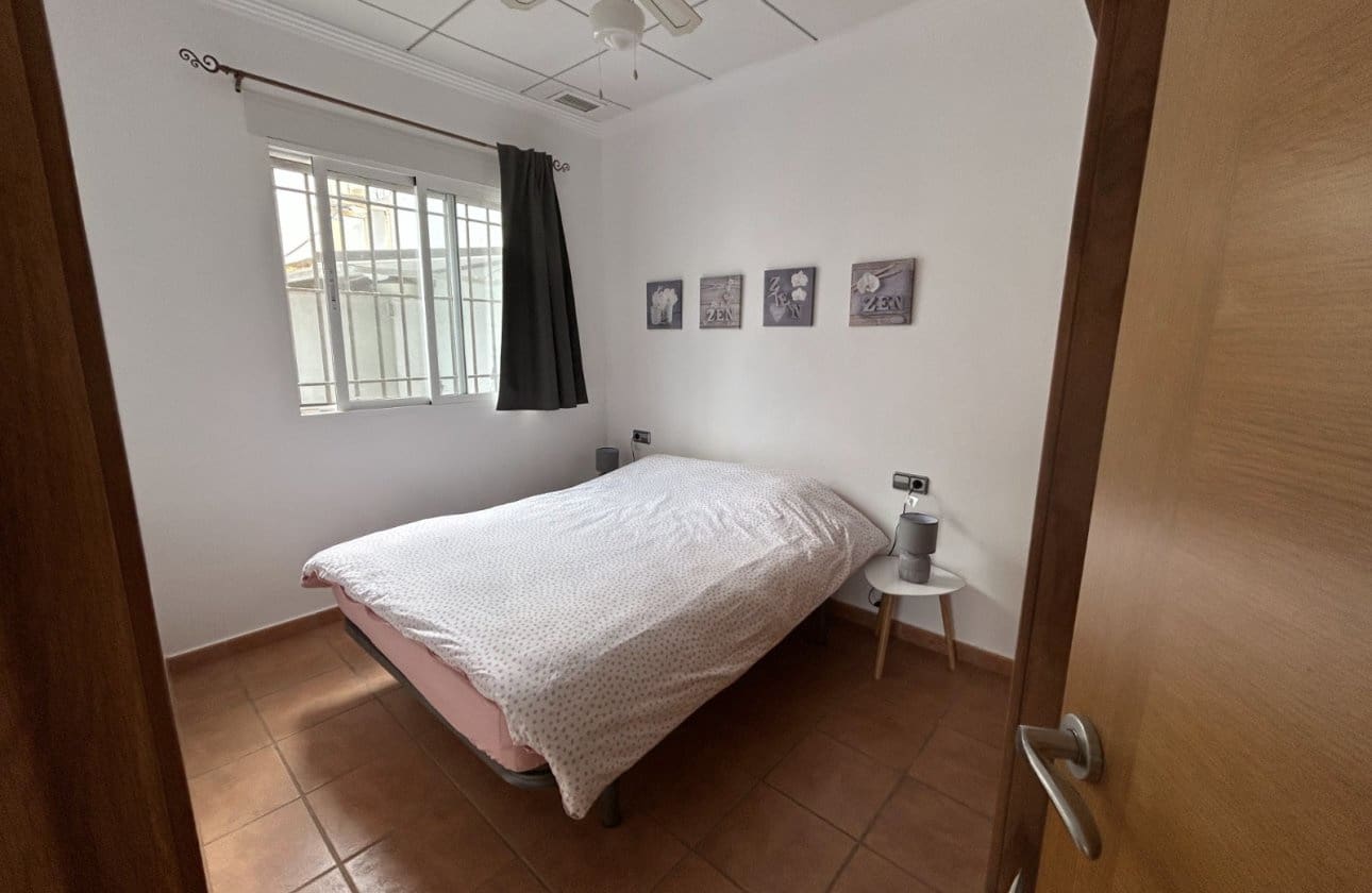 2 makuuhuone Huvila myytävänä paikassa Los Urrutias mukana uima-altaan - 209 000 € (Ref: 9934997)