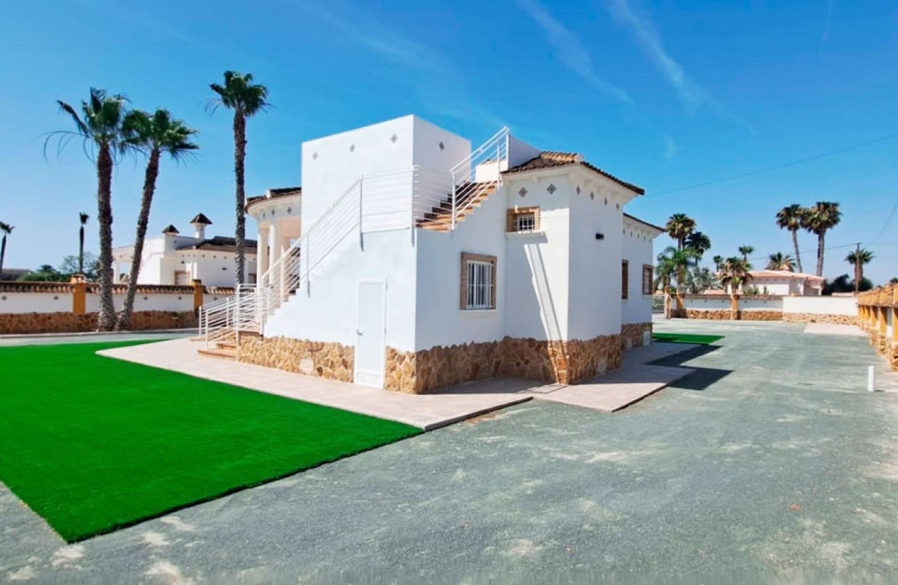Chalet de 3 habitaciones en Catral en venta - 410.000 € (Ref: 9934998)