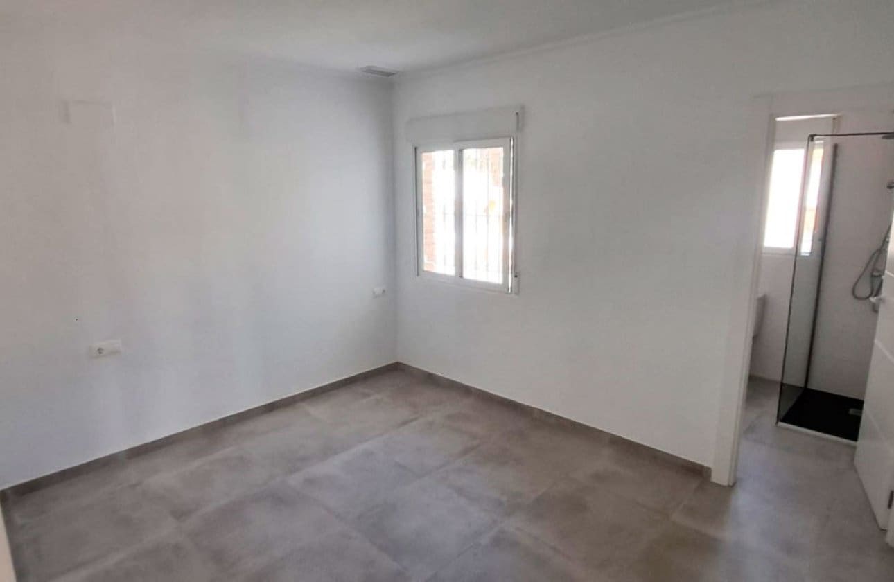 Chalet de 3 habitaciones en Catral en venta - 410.000 € (Ref: 9934998)