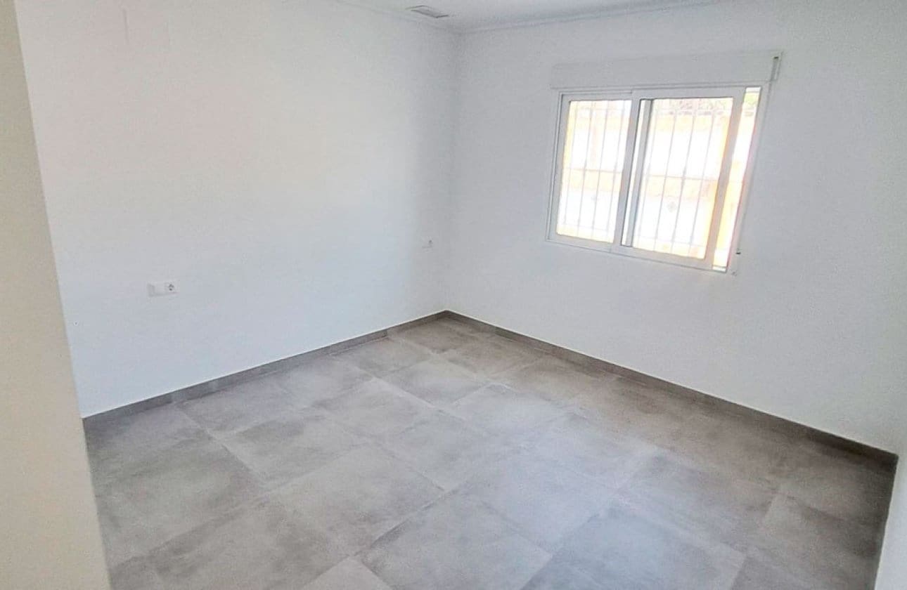 Chalet de 3 habitaciones en Catral en venta - 410.000 € (Ref: 9934998)