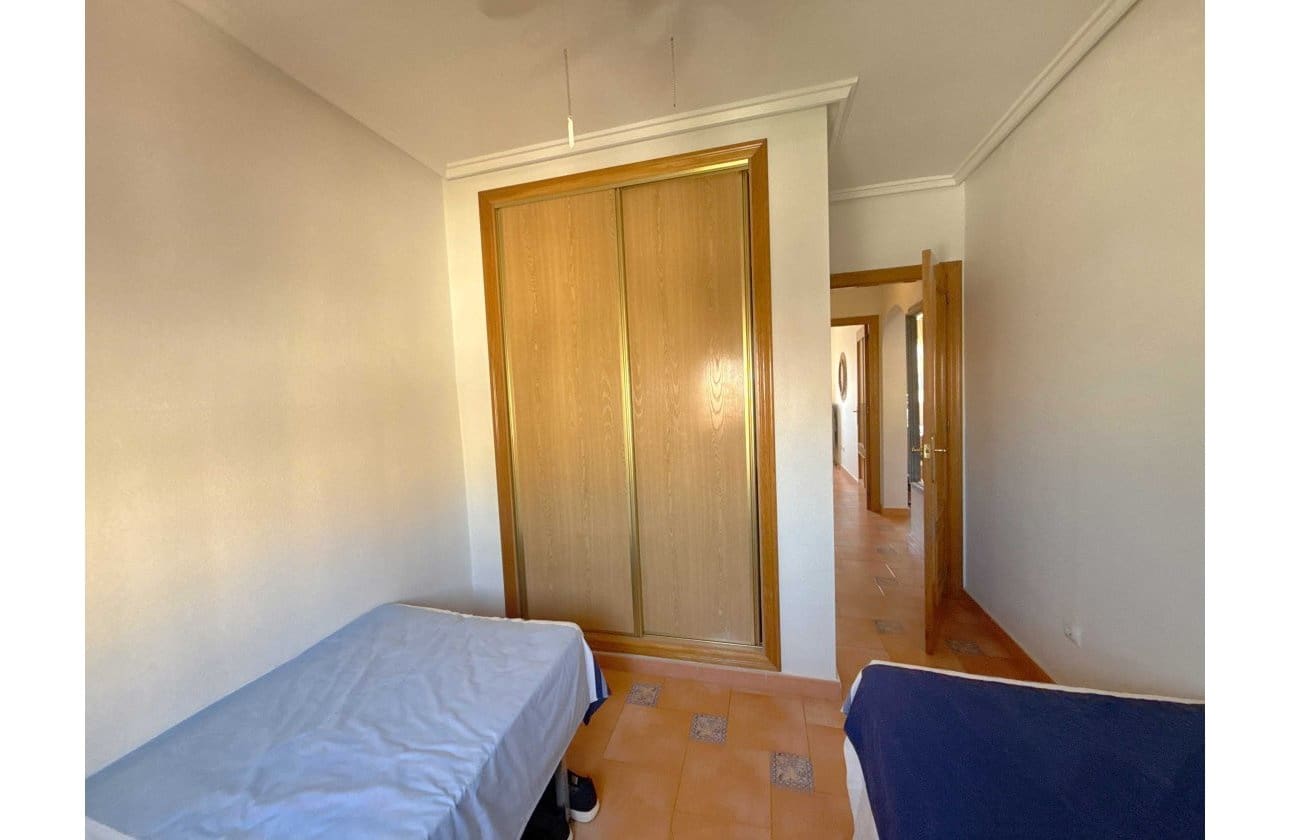 2 makuuhuone Kattohuoneisto myytävänä paikassa Playa Flamenca mukana uima-altaan - 199 950 € (Ref: 9934999)