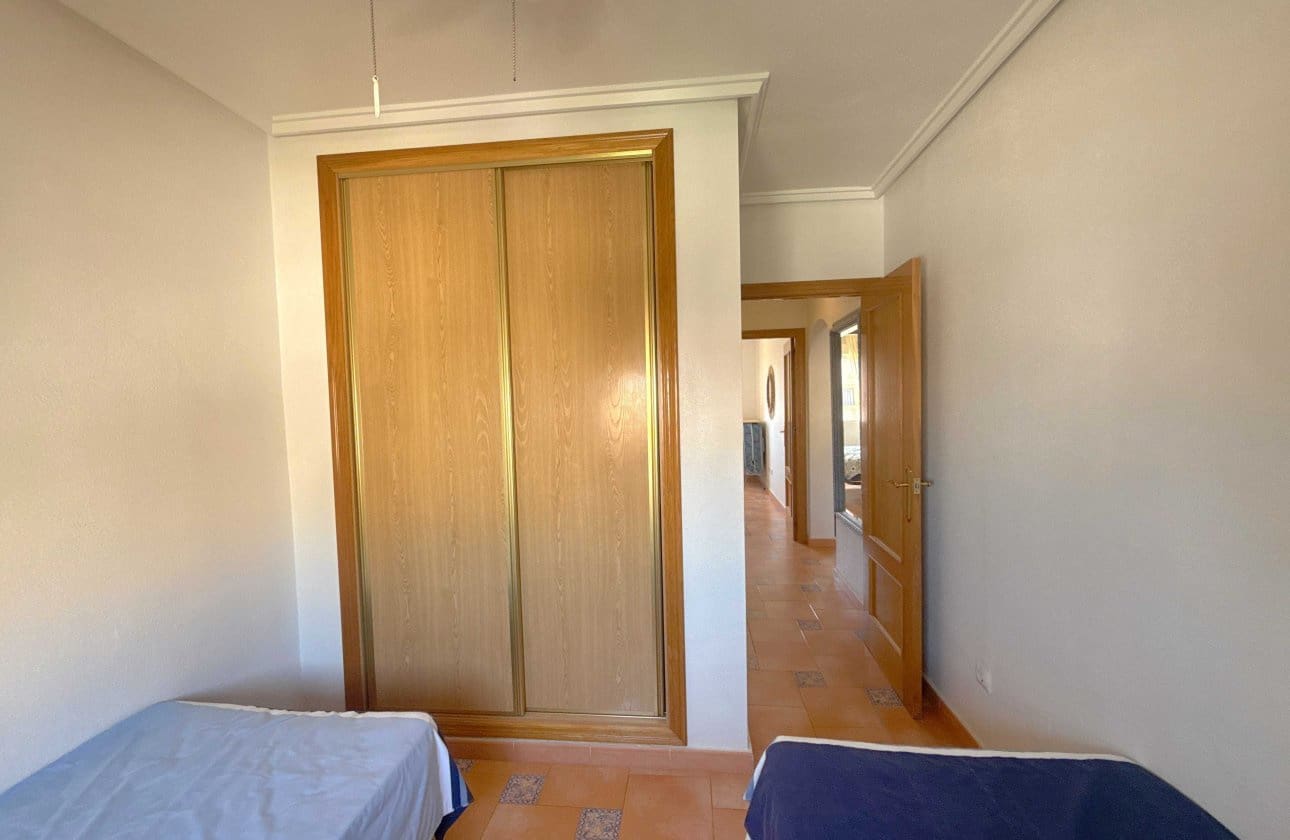 2 makuuhuone Kattohuoneisto myytävänä paikassa Playa Flamenca mukana uima-altaan - 199 950 € (Ref: 9934999)
