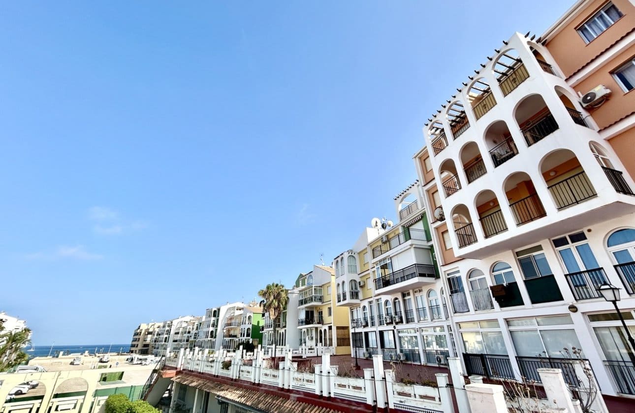 1 chambre Appartement de Plage à vendre à Torrevieja - 164 900 € (Ref: 9935000)